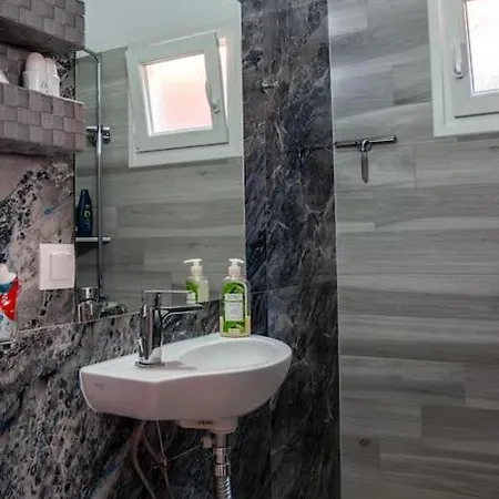 Marinas * Nikiti (Sithonia)